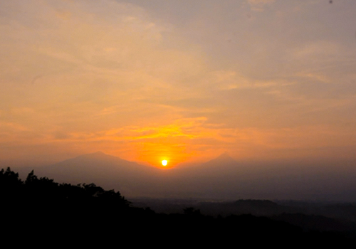 VW TOUR SUNRISE Punthuk SETUMBU - Borobudur VW Safari
