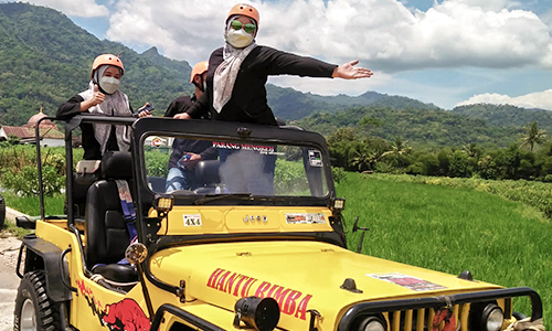 Borobudur Jeep Adventure Trip Tumpeng Menoreh - Borobudur VW Safari